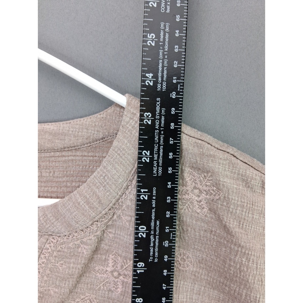 Cable & Gauge Top Embroidered Split Neck XL Mauve Taupe Short Sleeve Boho Blouse - Picture 4 of 6